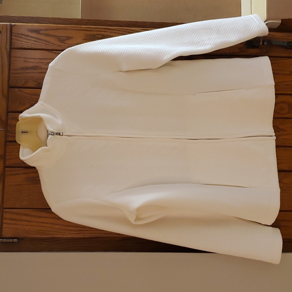 Cream Croft&Barrow knit zip up sweater. PXS, like new.